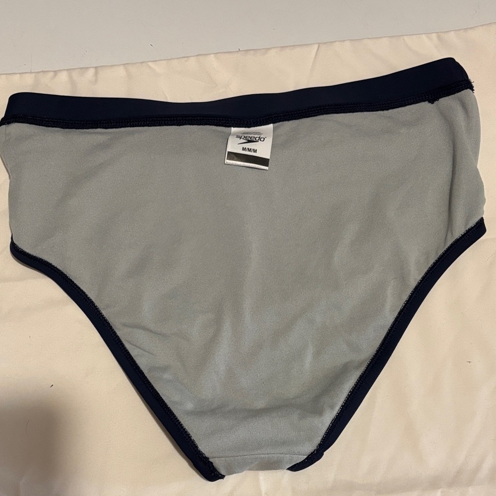 Speedo Bottoms size Medium BOTTOM ONLY - Picture 6 of 7